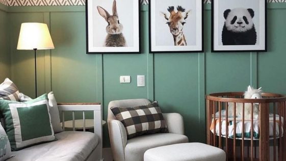 meia parede em verde em quarto de bebe