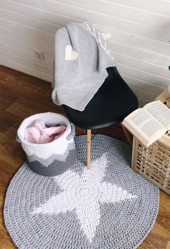 Tapis rond et panier au crochet