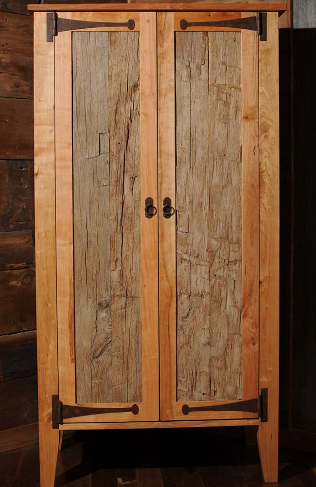 Armoire à palettes à l'avant