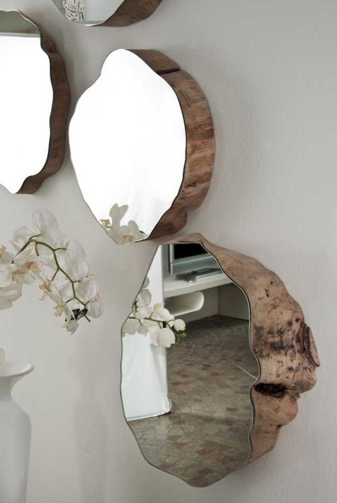 Ce pourrait être juste un autre ensemble de miroirs, mais les troncs d'arbres ont changé la conception entière