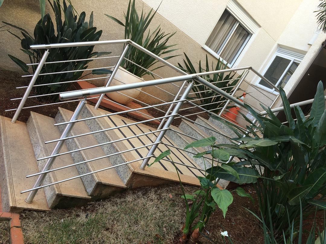 escalier extérieur en aluminium