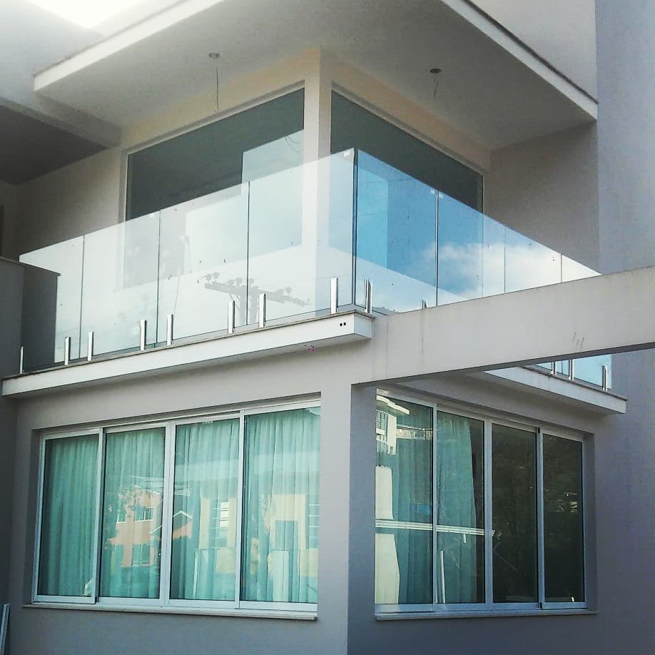 balustrade-verre-balcon[[
