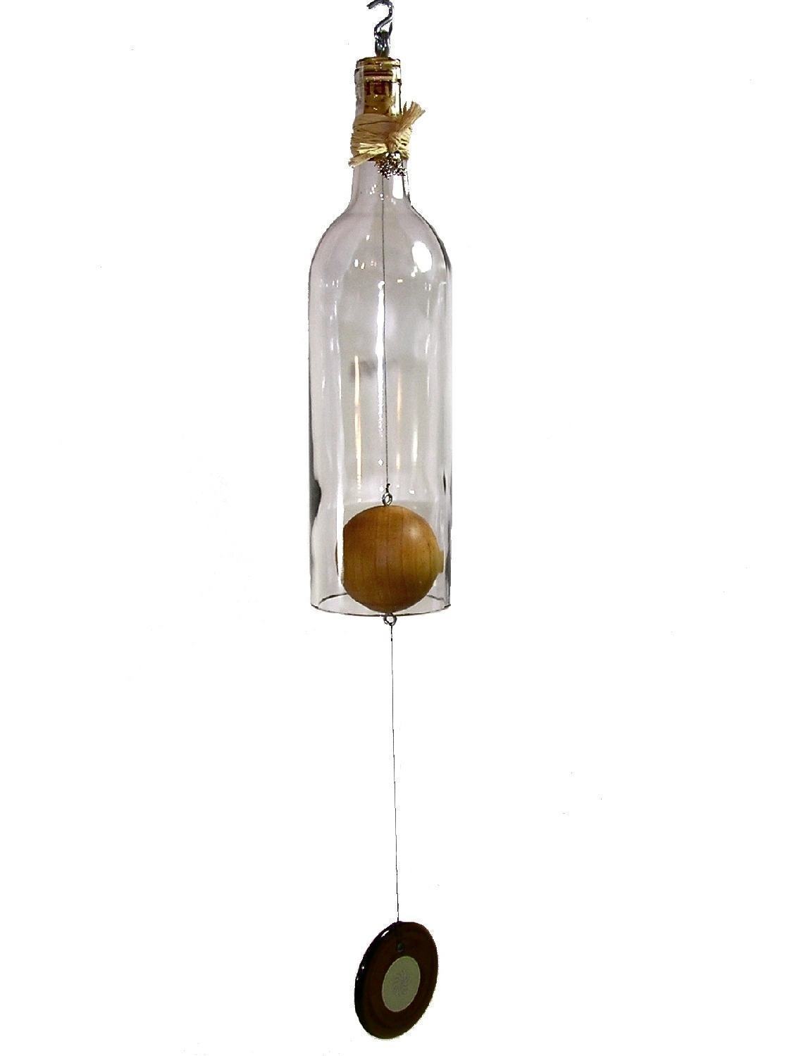 Penduricalho fait avec une bouteille transparente.