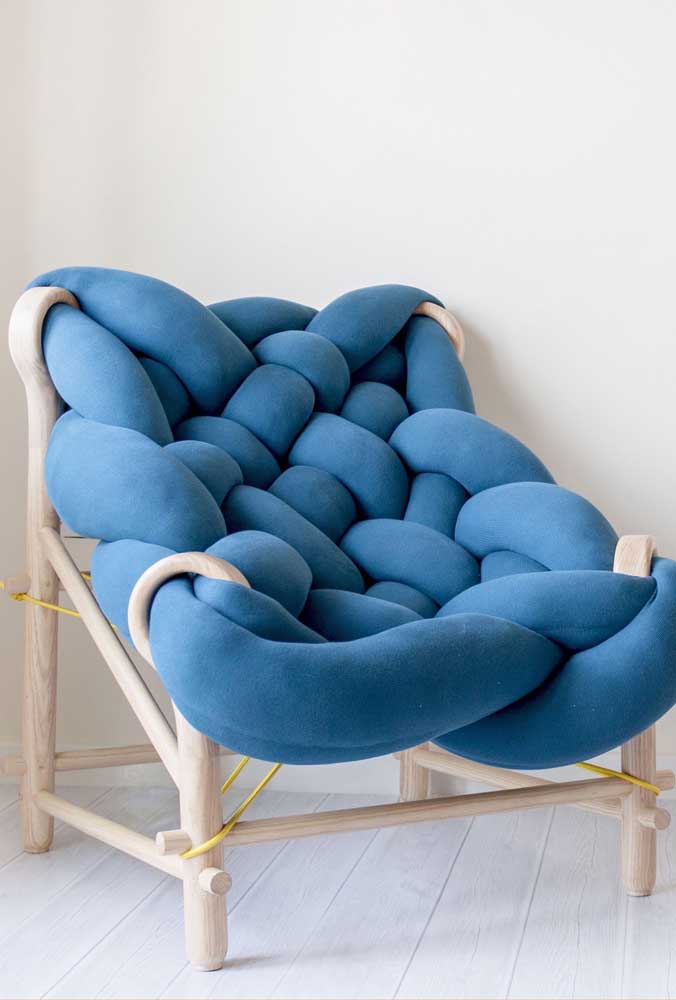 Confort pur cette chaise à tricoter géante en fil tricoté