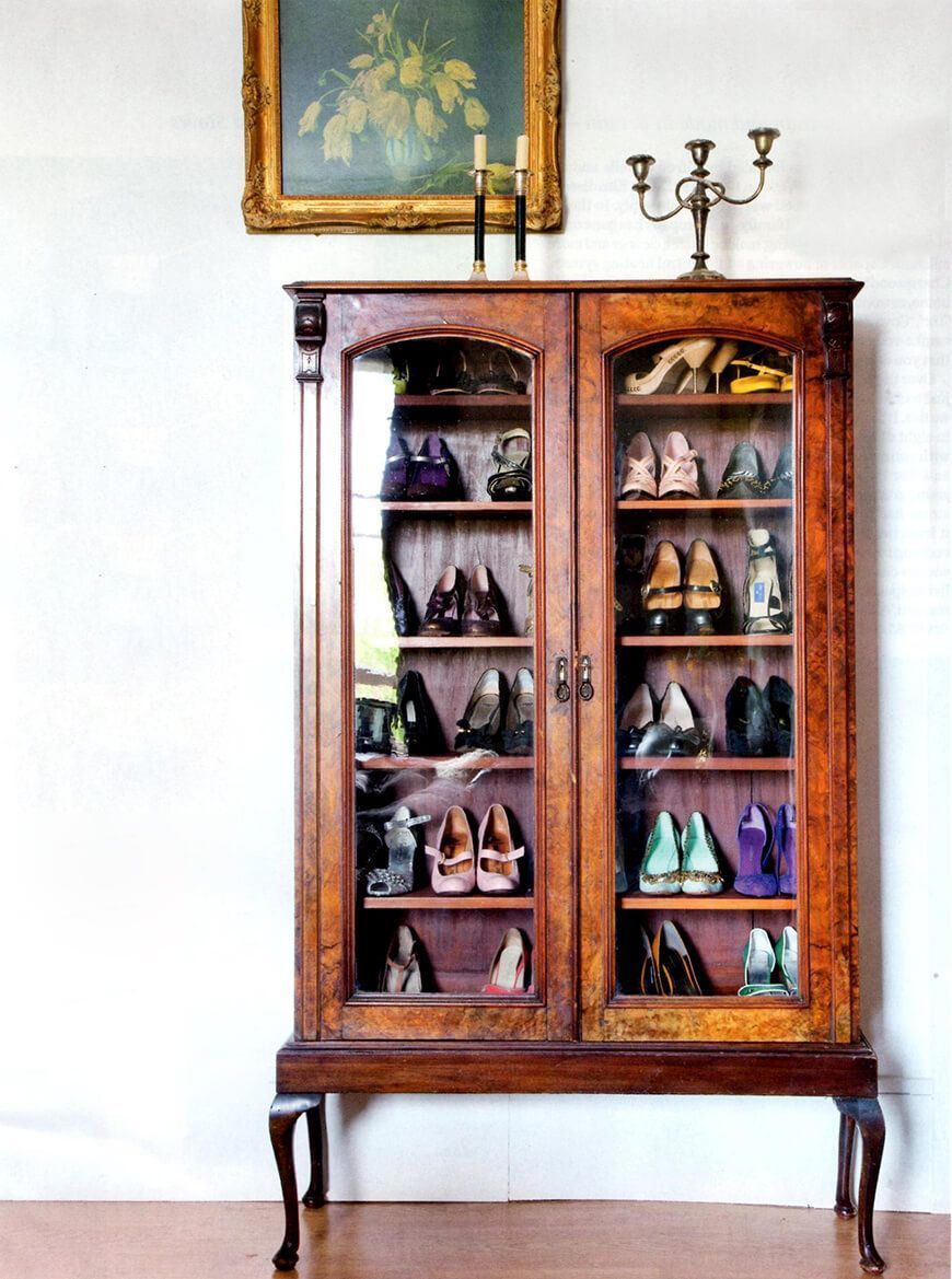 Transformez vos meubles rétro en un magnifique étagère à chaussures.