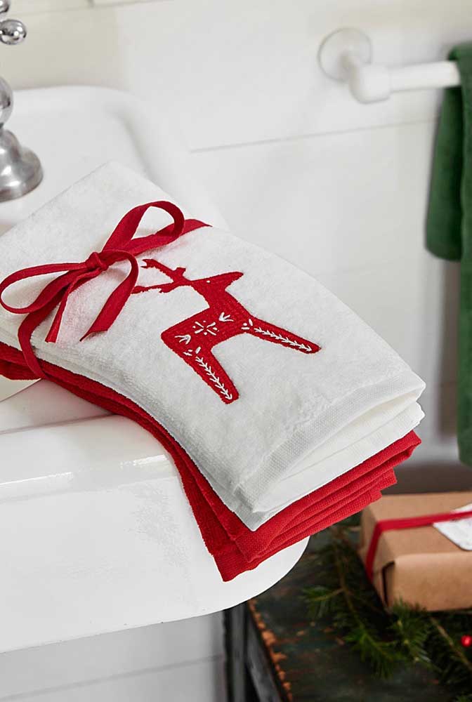 Kit de serviettes brodées pour Noël