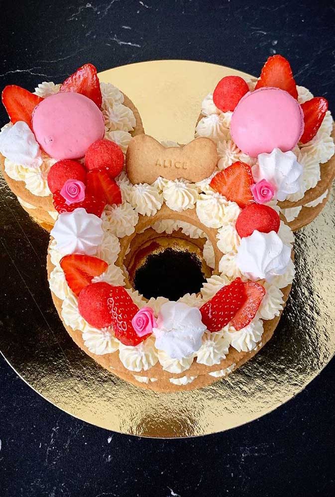 Un gâteau nu très différent inspiré de Minnie Mouse
